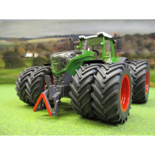 1/32 Fendt 1042 With Dual Wheels